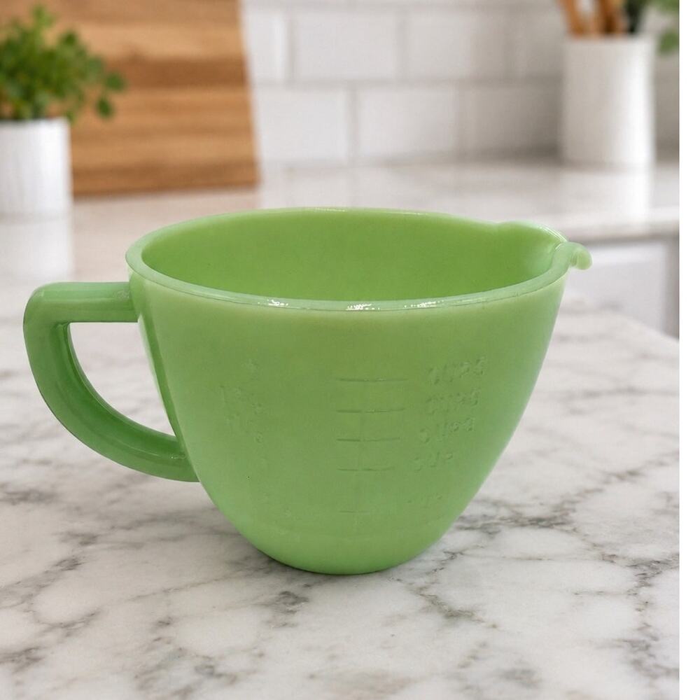 Jadeite Measuring Cup